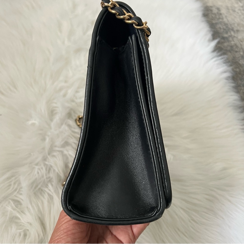 Tory Burch Handbag / Crossbody - Picture 4 of 12